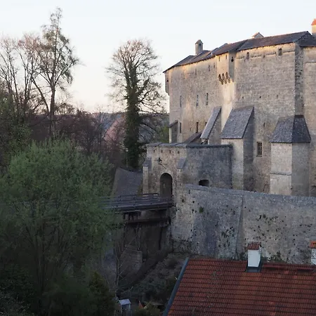 Apartman Burgvier In Der Burg Tittmoning